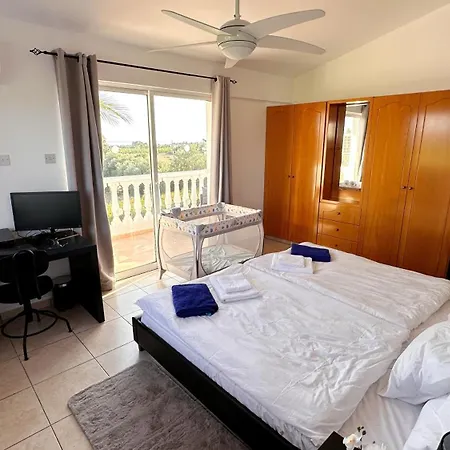Casa Amaya - Private In Coral Bay Paphos