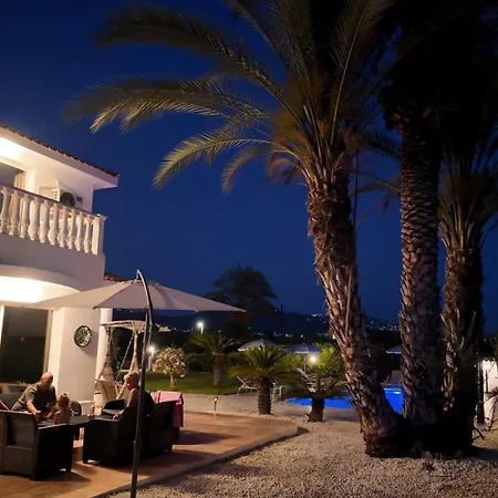 Casa Amaya - Private In Coral Bay 别墅